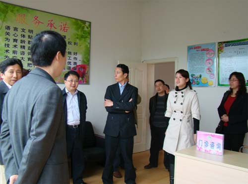 雅安市人口计生委_雅安市人口计生委来绵考察学习灾后重建经验 -市计生委(3)