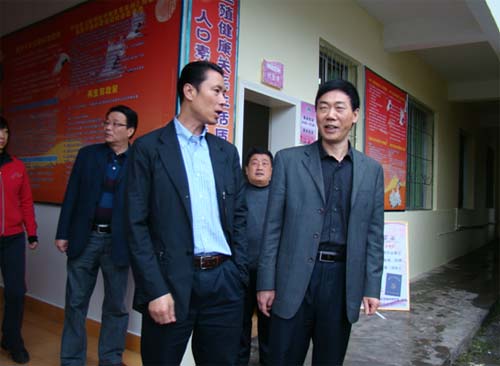 雅安雨城区人口_雨城区人口和计划生育工作推进会召开(2)