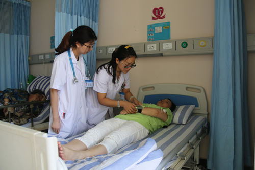 雅安人口多少_雅安 人口计生法制宣传下乡(3)