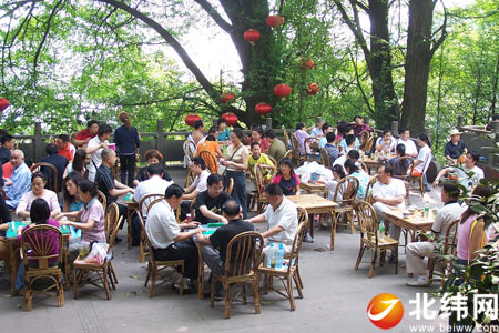 雅安多少人口_...希望第个雅安人,都坚强!你们的安危,牵挂着多少中华儿女的心