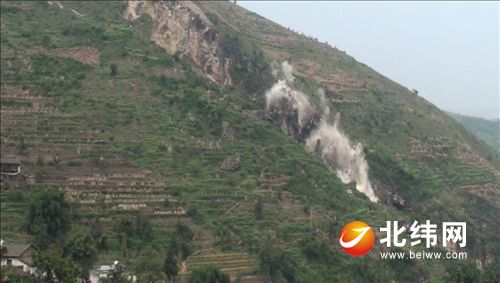 雅化集团爆破公司在汉源县马列等4乡镇成功排危