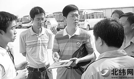雅安人口105万_这次地震,雅安总人口153万, 三... 平均分给每个人是105万左右.