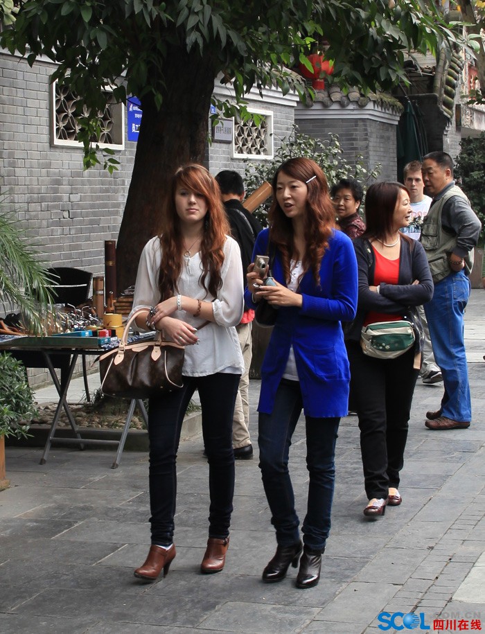 夏天<em>街拍美女</em>的季节-新闻频道-<em>雅安</em>北纬网