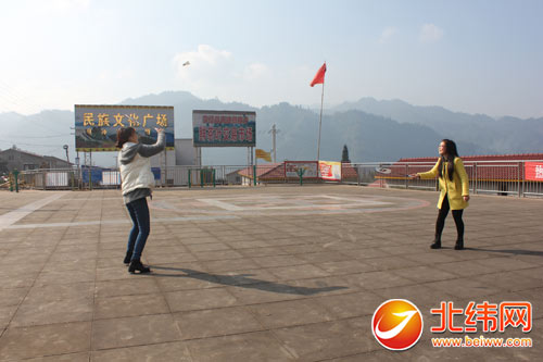 荥经总人口_荥经棒棒鸡图片