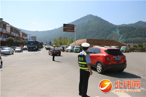 雅安市区有多少人口_...运输局公开征求雅安市城区周边高速公路出口命名意见(3)
