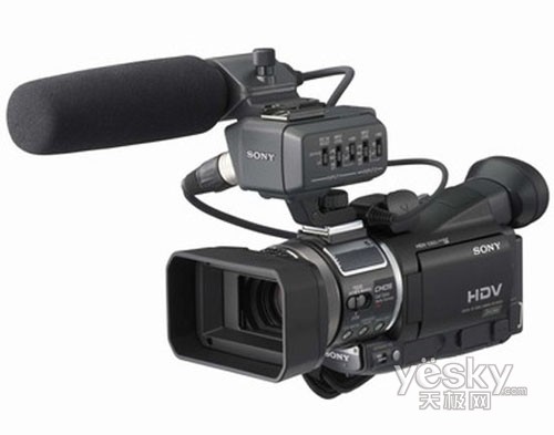����HVR-Z7C