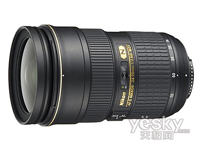 D700