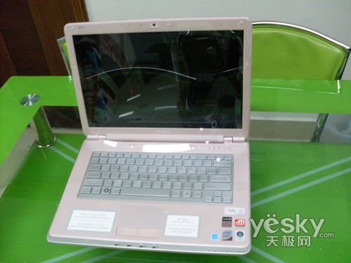 VGN-CR392