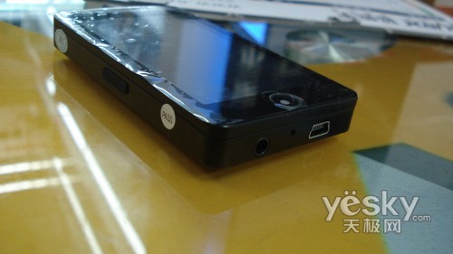 秒杀低价视频机 2G宽屏昂达VX757降至299元