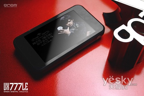 感触方寸间 新触屏随身看昂达VX777LE发布