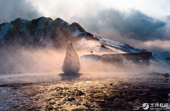 夹金山
