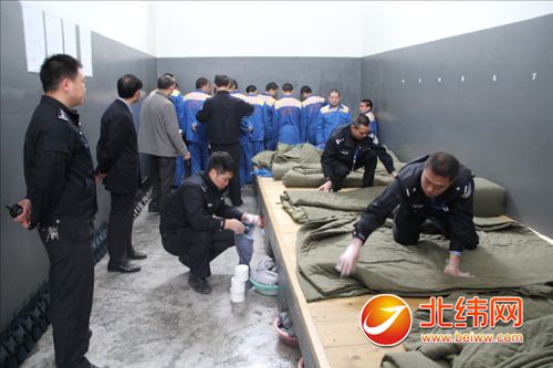 荥经县看守所、驻所检察室、武警中队三家联合