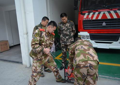 参谋长赵亮督导消防大队今冬明春期间执勤战备