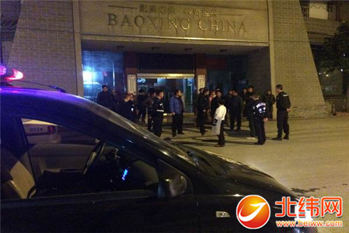 穆坪派出所联合国保大队及时妥善处置一起民工