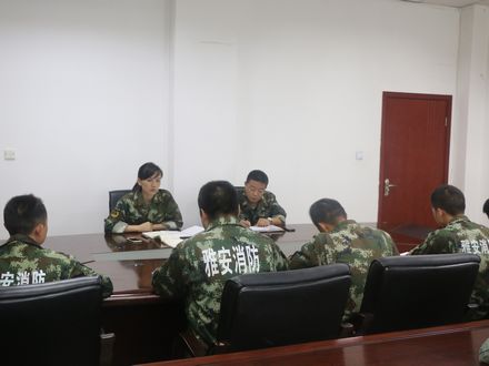 县公安消防大队召开学校消防安全大排查、大