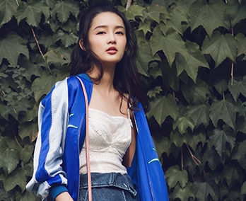 李沁的蕾丝罩衫把懒癌掰成了运动大咖