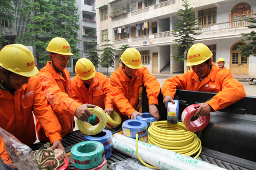 雅电集团智能电表安装工作如火如荼