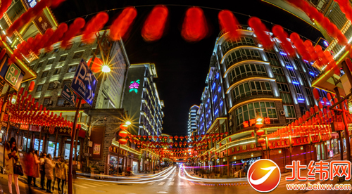 项目——泸州佳苑宝兴县穆坪镇场镇所在地,即为该县县城"熊猫古城"