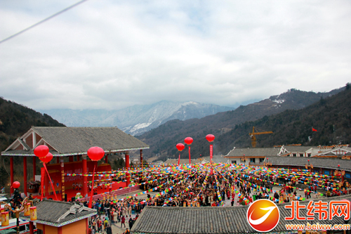 硗碛上九节在雪中开唱